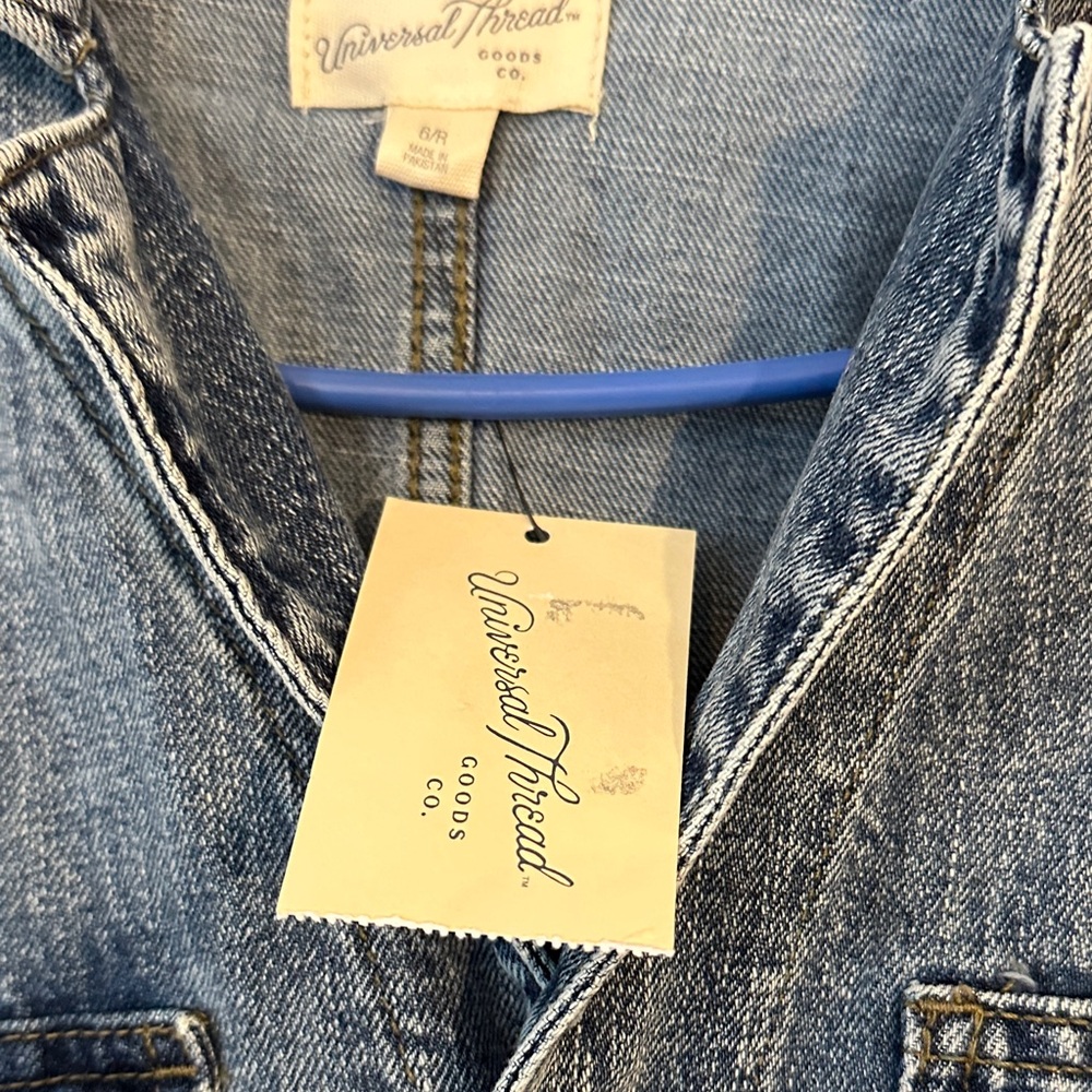 Universal Thread Baggy Denim Jumpsuit NWT - Picture 8 of 15
